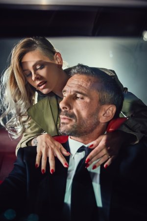 Sammm Next Door Craves Forbidden Thrills in Steamy Roadside Encounter — Sammm Next Door & Manuel Ferrara #10